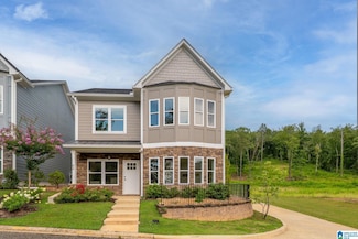 84 Harbor Pointe Dr, Talladega, AL 35160