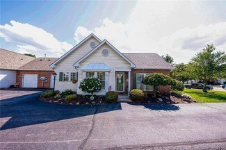 2202 Greystone Dr, Coraopolis, PA 15108