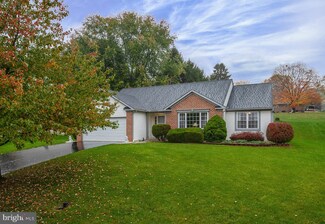 1119 Pepper Ridge Dr, Reading, PA 19606