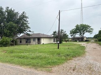 6827 Ensign Rd, Ennis, TX 75119