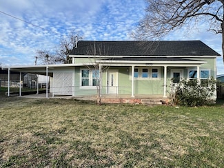 803 W Wrights Ave, Comanche, TX 76442