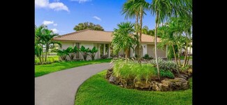 8301 Pine Tree Ln, West Palm Beach, FL 33406