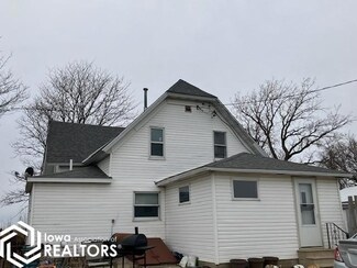 8356 110th St, Thornton, IA 50479