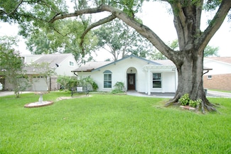 10667 Mayfield Rd, Houston, TX 77043