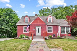63 Broad St, Pascoag, RI 02859