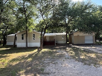 210 Ash Creek Ct, Springtown, TX 76082
