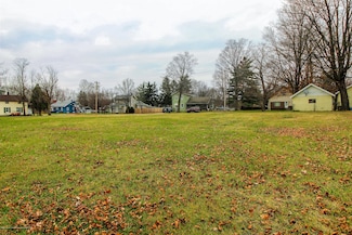 220 Dexter Rd, Eaton Rapids, MI 48827