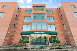 1S045 Spring Rd Unit 1D, Oakbrook Terrace, IL 60181