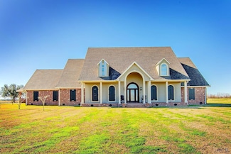 188 Brady Bunch Ln, Lockport, LA 70374