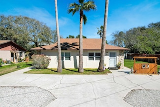 206 E St, St. Augustine, FL 32080