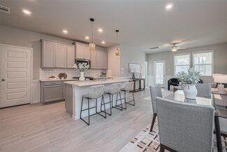 18545 Meadow Point Ln, Montgomery, TX 77316