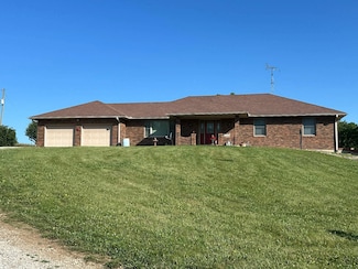 10207 State Highway T, Savannah, MO 64485