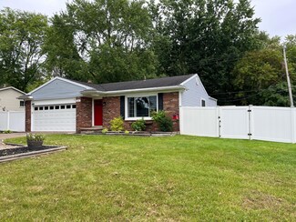 641 Robinson Rd, Jackson, MI 49203