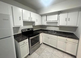 3600 NW 21st St Unit 101, Lauderdale Lakes, FL 33311