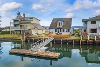 241 N Beach Dr, Port Ludlow, WA 98365