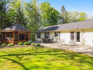 12 James Rd, Vassalboro, ME 04989