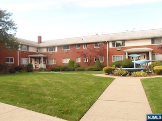 1323 Anderson Ave Unit 5, Fort Lee, NJ 07024