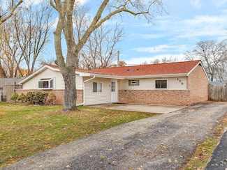 156 Cypress Dr, Bolingbrook, IL 60440