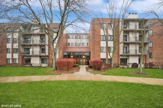 3050 Pheasant Creek Dr Unit 205, Northbrook, IL 60062