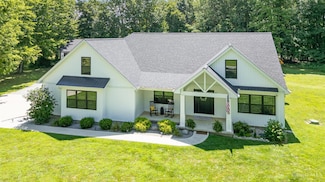 184 Sitting Bull Dr, Sardinia, OH 45171