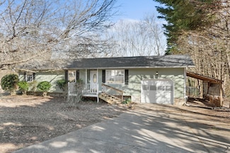 377 Smoketree Cir, Ringgold, GA 30736