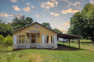 180 N 3rd St, Mammoth Spring, MO 72554