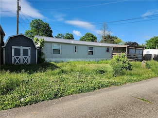 723 Mulvane St, Newcomerstown, OH 43832