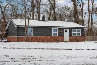 2003 S Grant St, South Bend, IN 46613