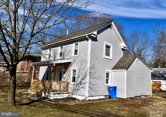 27 W Academy St, Clayton, NJ 08312