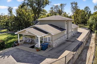 16 Midland Ave, Maryland Heights, MO 63043
