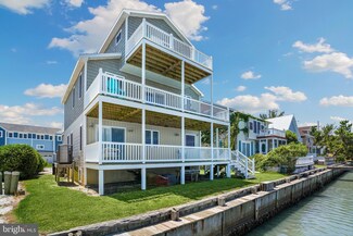 6176 Marsh Island Dr, Chincoteague Island, VA 23336