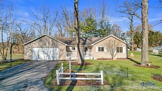 7305 Windsor Ave, Spring Grove, IL 60081