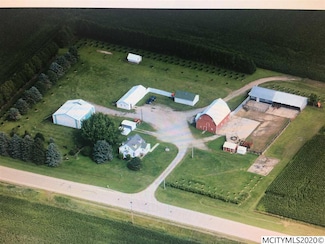 2119 465th St, Stacyville, IA 50476