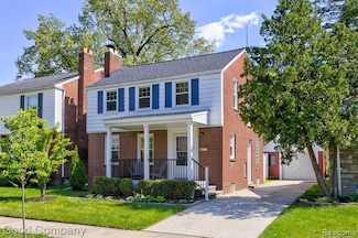 210 E Oakridge St, Ferndale, MI 48220