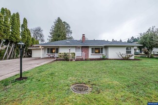 2055 SW 45th St, Corvallis, OR 97333
