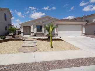 7125 Falling Leaf Cir, El Paso, TX 79934