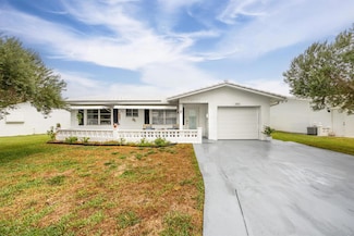 2012 SW 18th Dr, Boynton Beach, FL 33426