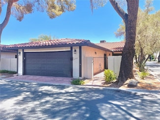 4180 Blue Heron Ct, Las Vegas, NV 89121