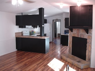 4225 Wells Dr Unit 6, Pearland, TX 77584