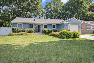 1715 Southwood Ave, South Bend, IN 46615
