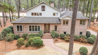 17 Mcmichael Dr, Pinehurst, NC 28374
