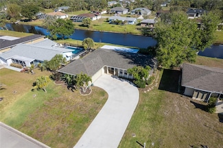 235 Caddy Rd, Rotonda West, FL 33947