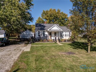 22233 Curtice St, Curtice, OH 43412