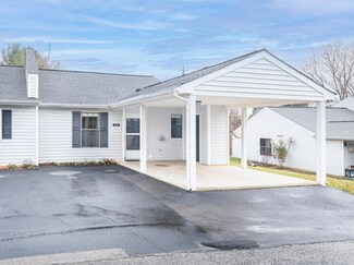 416 Tinkerview Dr Unit 1601, Cloverdale, VA 24077