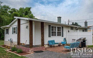 3940 River Rd, Watsontown, PA 17777