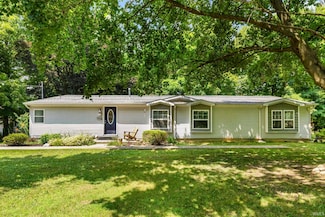 634 E Elkhart St, Bristol, IN 46507
