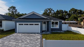 53 W 10th St, Apopka, FL 32703