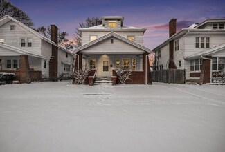 2125 Francis Ave SE, Grand Rapids, MI 49507