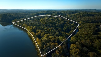 999 Ford Rd, Lebanon, TN 37087