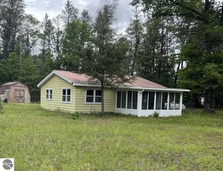 5981 Curnalia Trail, Roscommon, MI 48653